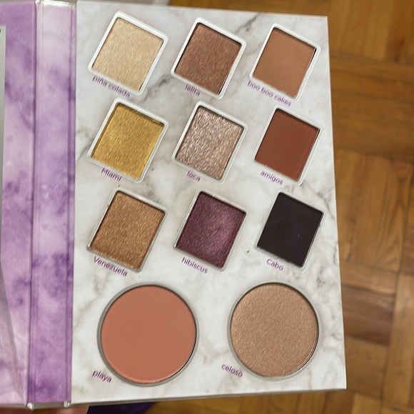 Lele Pons x Tarte Eyeshadow and Blush Palette - Picture 3 of 3